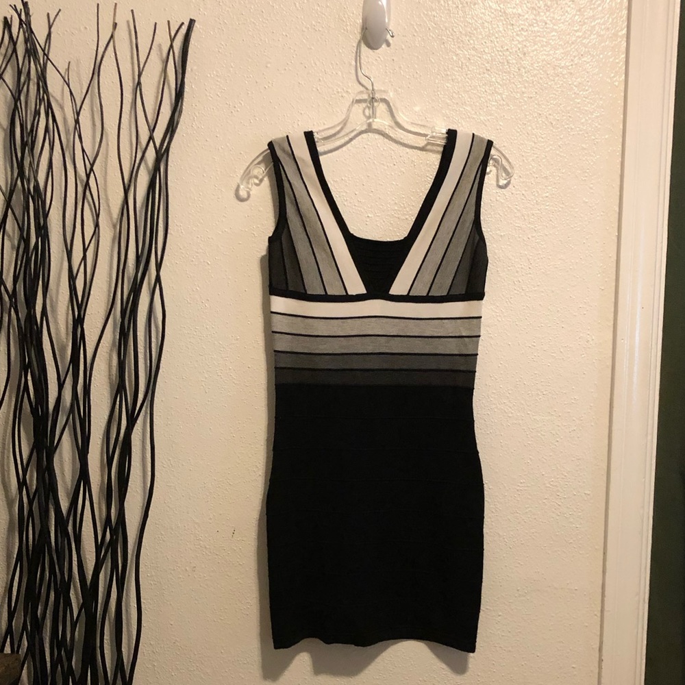 Arden B. Knit Body-Con Dress Size M